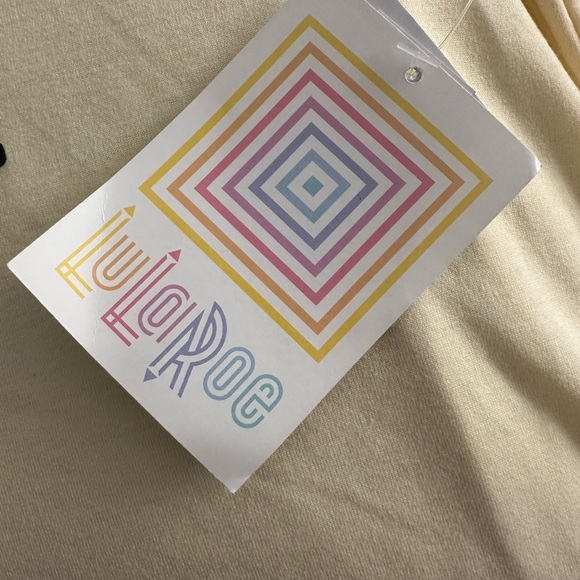 Lularoe Viva La Siesta Liv T Shirt Top Womens Size Large NWT - Picture 6 of 9